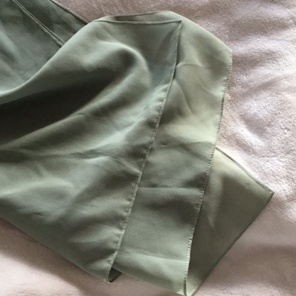 Scarf/ Wrap/ shawl 69” x 18” like new condition - Picture 3 of 3